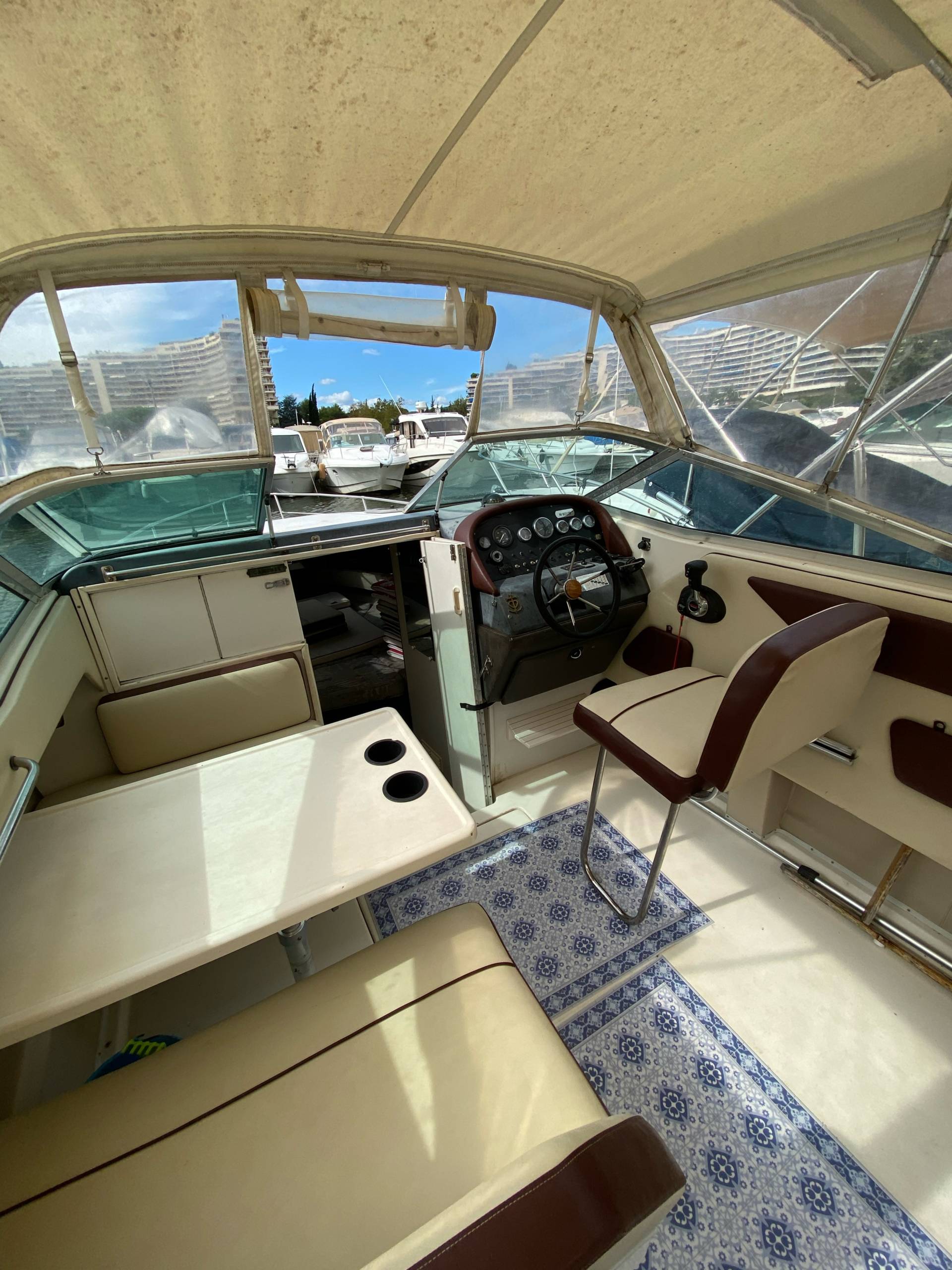 Searay_9